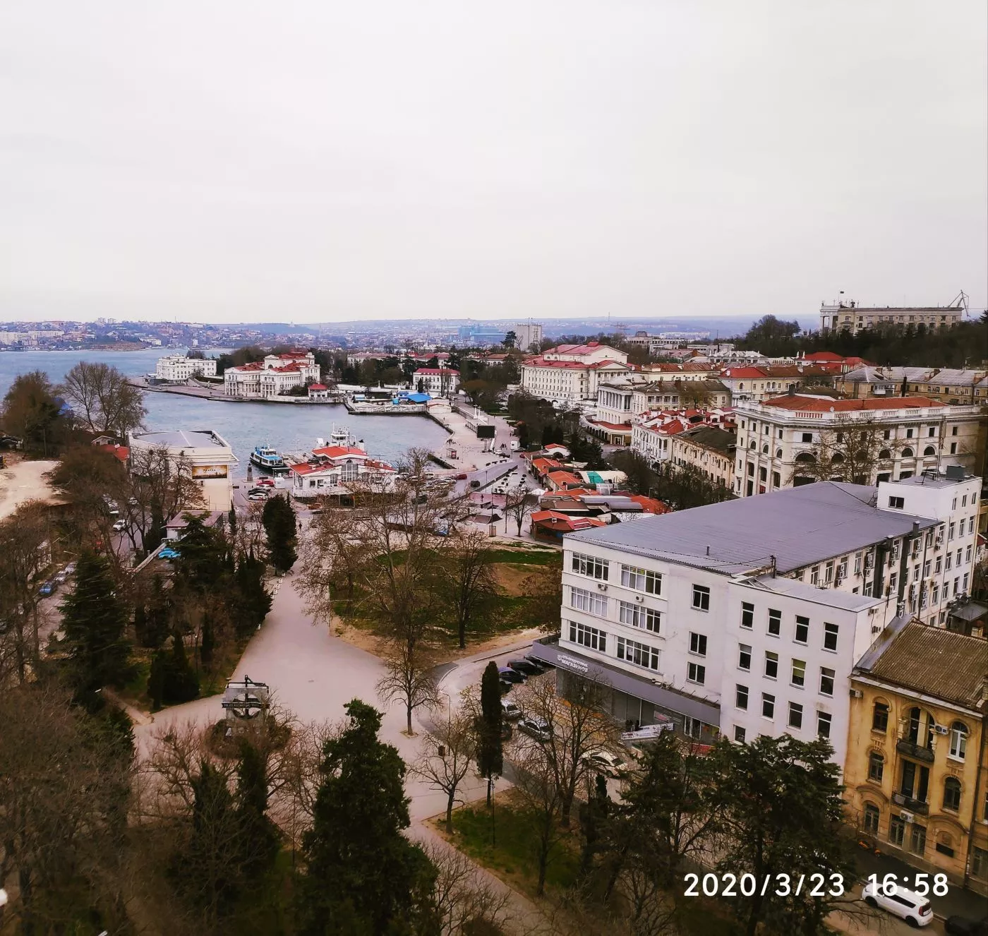 . Квартира в многоквартирном доме Студии в центре Севастополя. Севастополь . Квартира в многоквартирном доме Студии в центре Севастополя. Севастополь