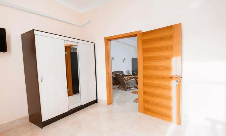 СЕМЕЙНЫЙ 2-Х КОМНАТНЫЙ ЛЮКС. Отель "Юрзуф". Гурзуф