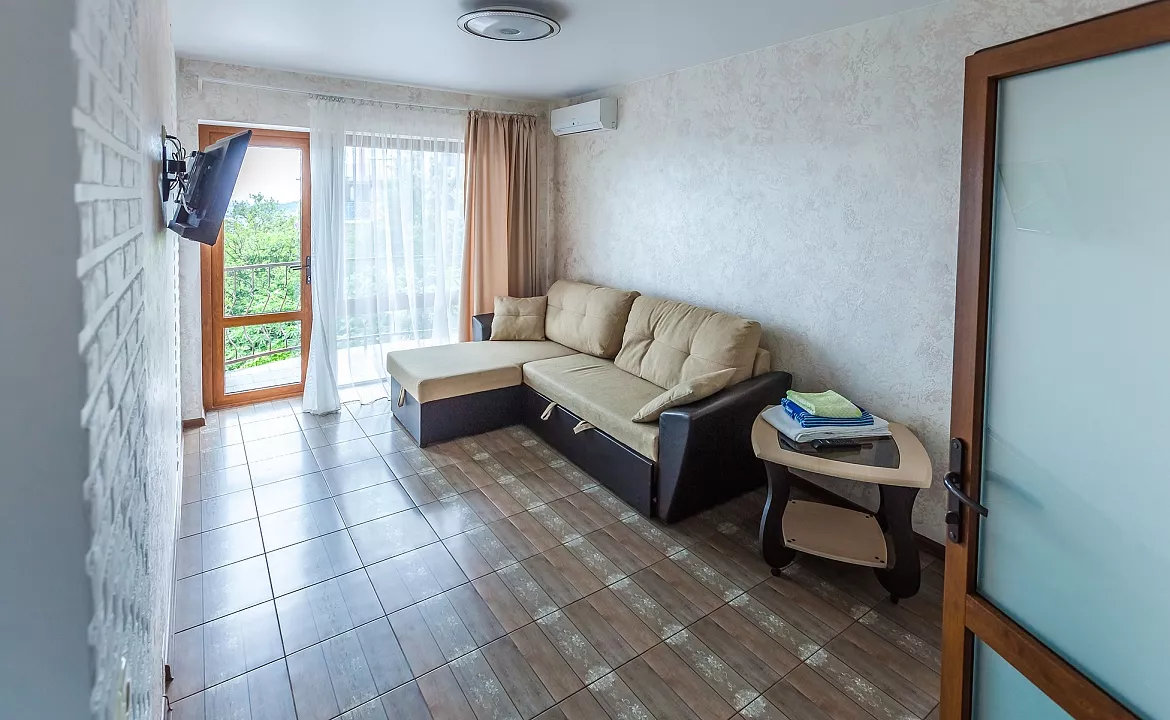 Видовой 3х к. до 6 чел. Гостевой дом Пролетарская 12. Гурзуф