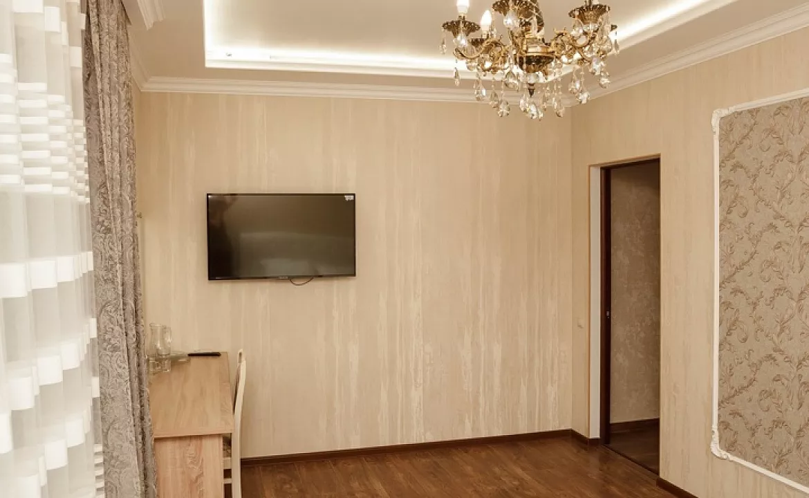 Люкс двухкомнатный с балконом. Гостевой дом Ника Премиум. Геленджик