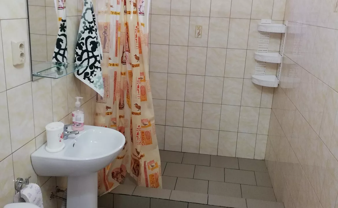 Домик у моря 4х-местный. Гостевой дом Домик у моря Пролетарская 152. Должанская