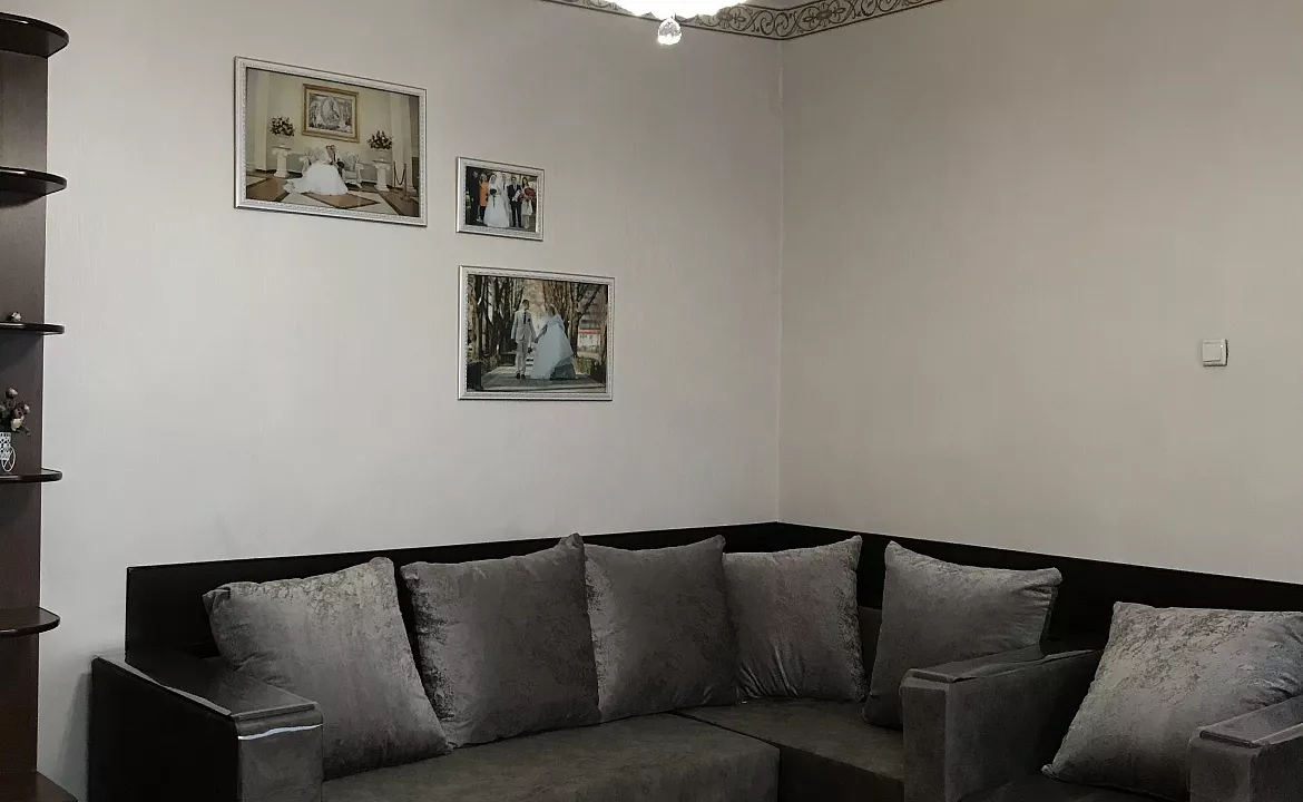 Апартаменты . Гостевой дом Алмаз . Ейск