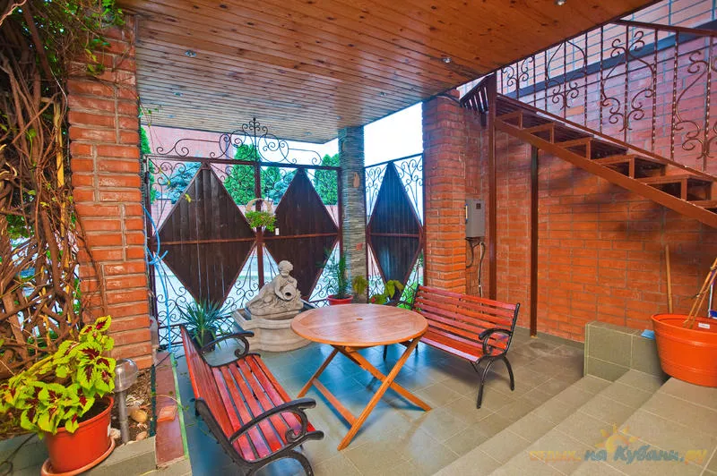 . Гостевой дом "Бетельгейзе". Криница