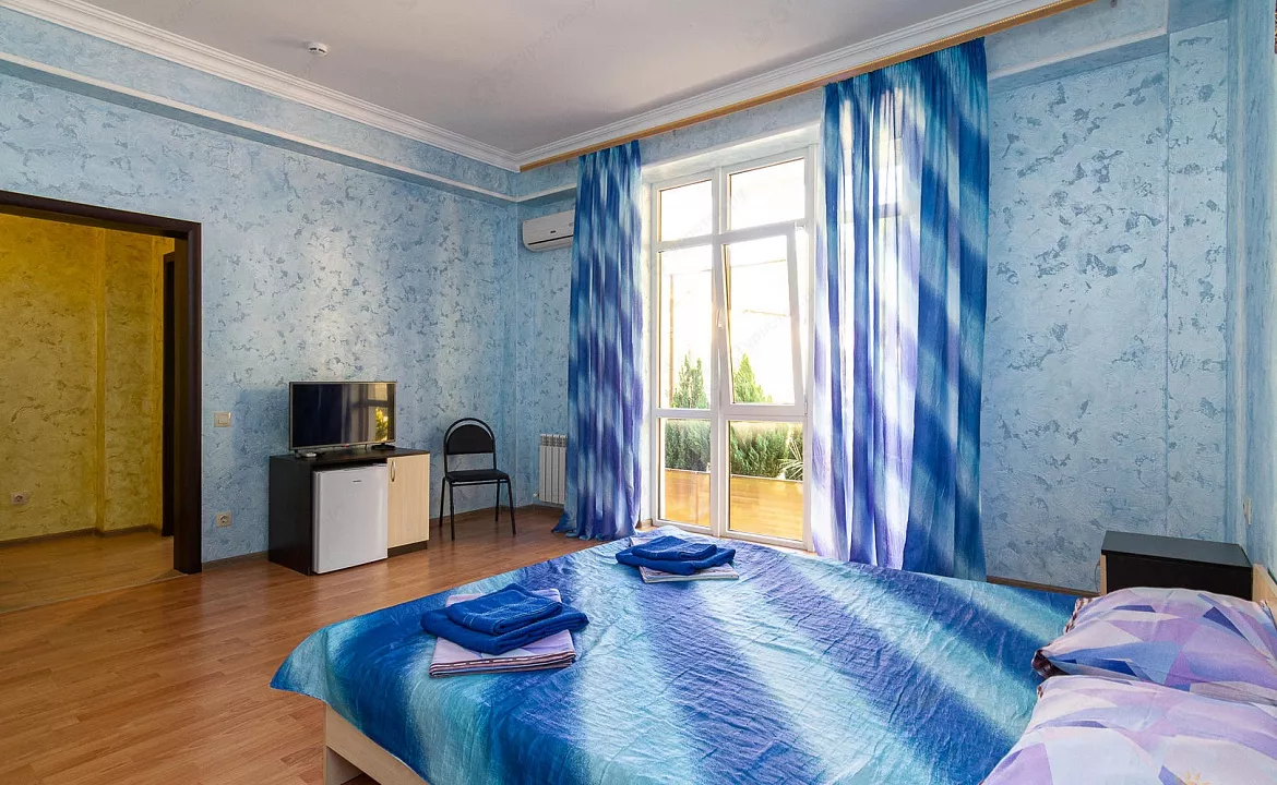 Семейный номер. Гостиница "Жемчужина Ямала". Лоо