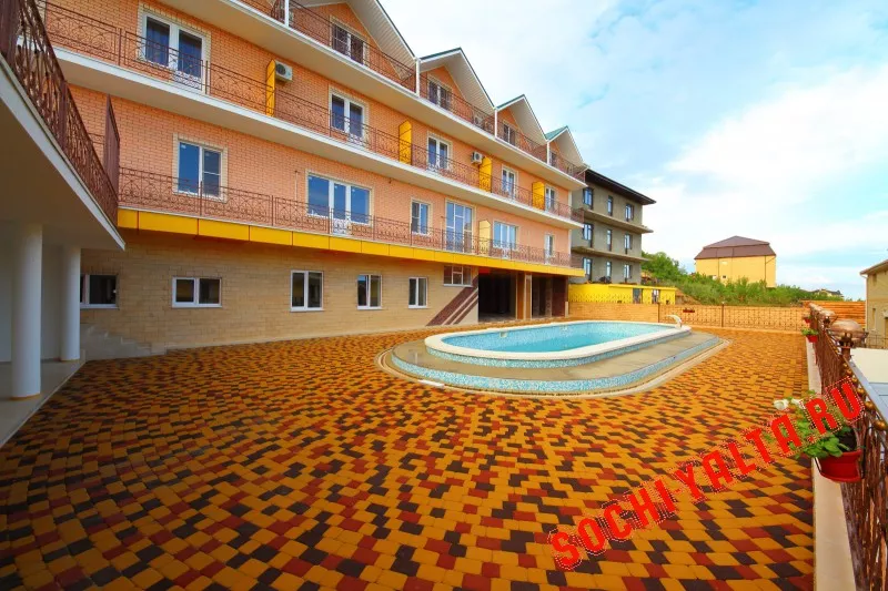 . Гостевой дом "Лев" . Сукко