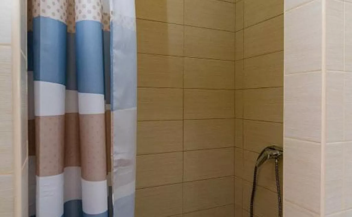  Пятиместный двухкомнатный без балкона. Гостевой дом "Адмирал" - Небуг. Небуг