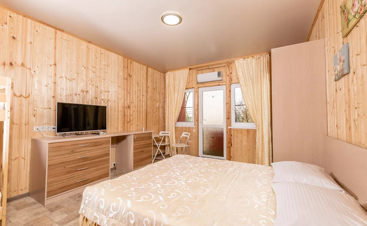 Четырехместный Стандарт. Гостевой дом Замок у Моря. Головинка Четырехместный Стандарт. Гостевой дом Замок у Моря. Головинка