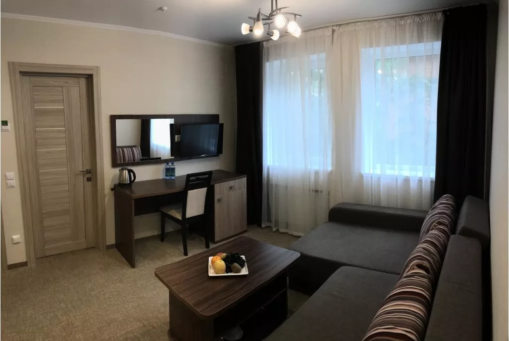 2-х комнатный Люкс коттедж №2. Парк-отель "Родос". Кореиз