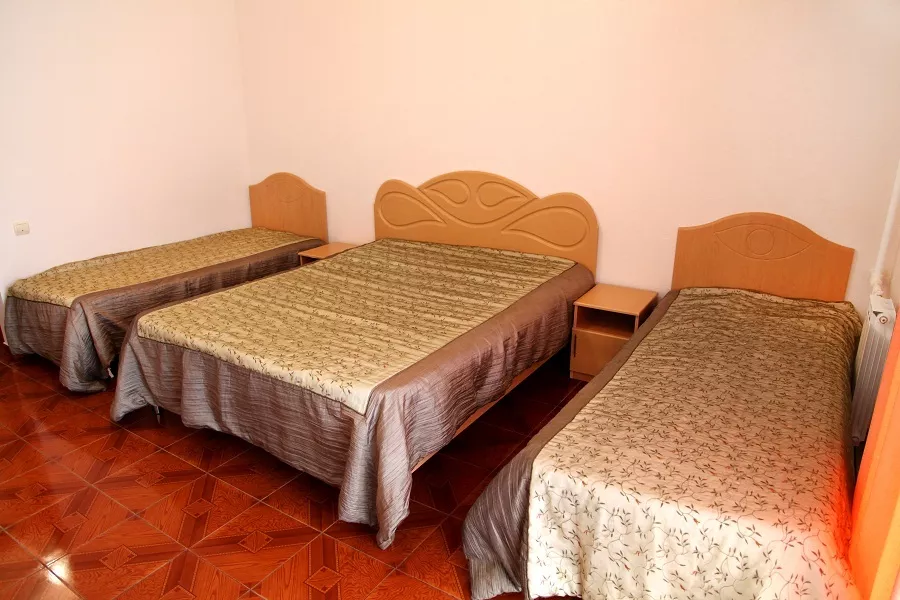 Стандарт 4-х местный. Гостевой комплекс "Екатерина". Витязево