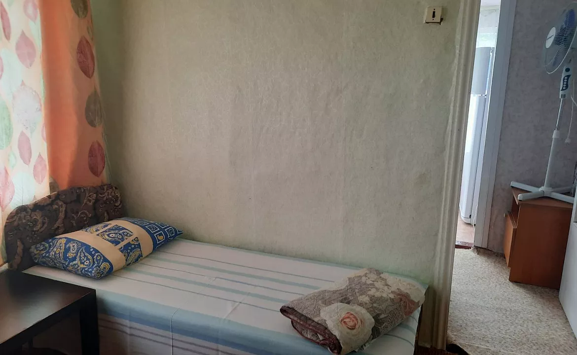 Домик для 4-х человек, удобства на этаже.. Гостевой дом "Галина" . Вишневка Домик для 4-х человек, удобства на этаже.. Гостевой дом "Галина" . Вишневка