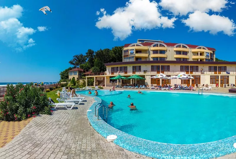 . Отель "Морской Клуб"!. Небуг