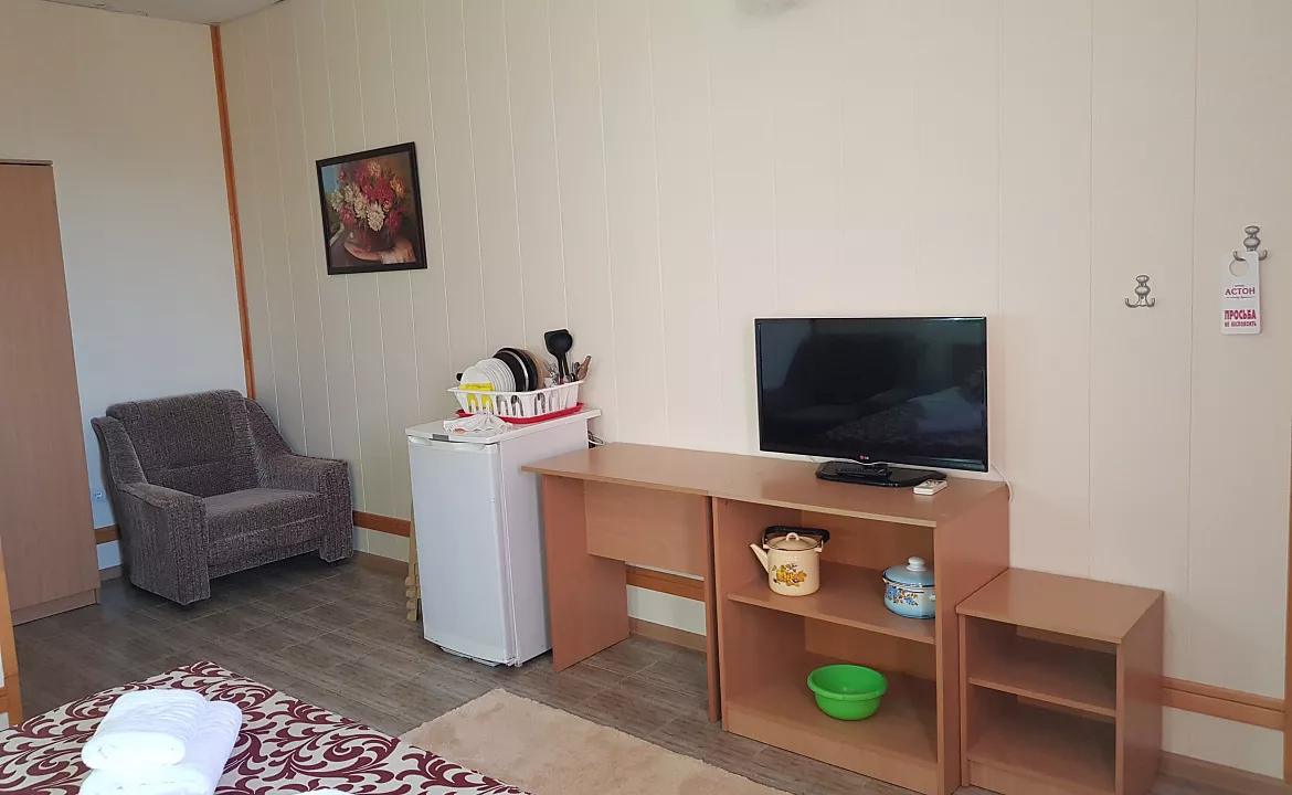 Полулюкс с общим балконом 2хместный. Отель АСТОН. Нижнее Джемете