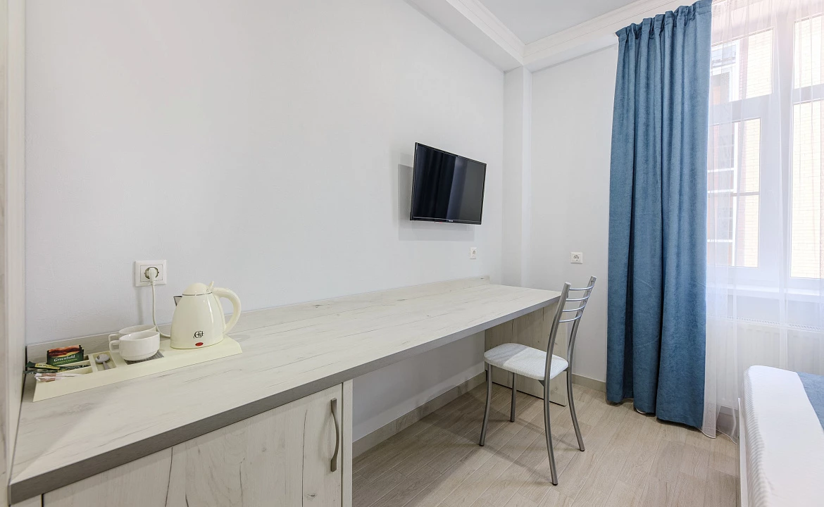 стандарт дабл эконом. Отель отель Авис. Криница