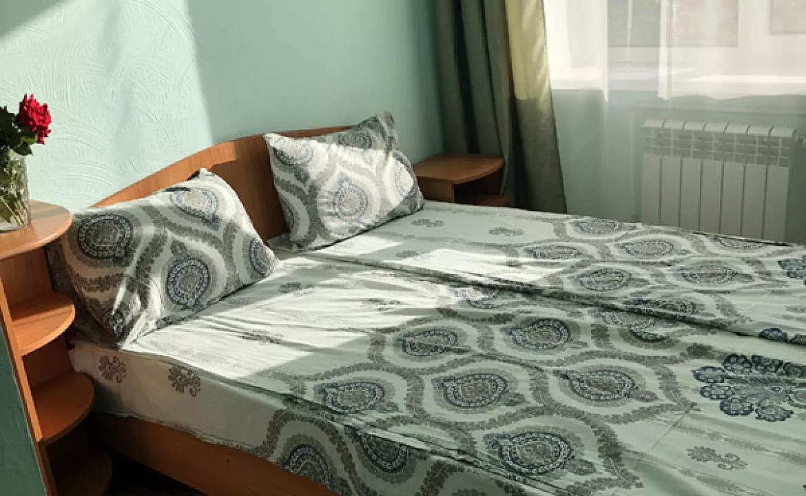 1-комнатный 2-местный номер с кондиционером. Гостиница «Рояль». Симферополь