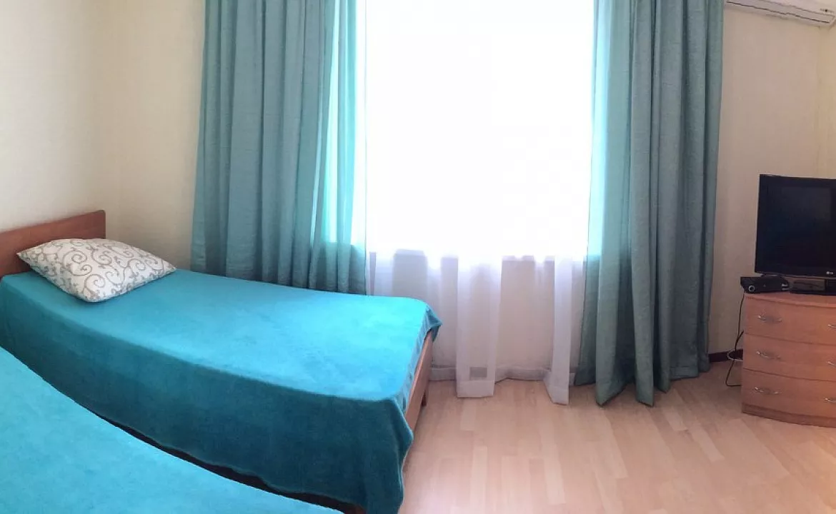 2х комнатный номер на 5-6 человек. Гостевой дом ГРИГОРИЙ. Орджоникидзе 2х комнатный номер на 5-6 человек. Гостевой дом ГРИГОРИЙ. Орджоникидзе