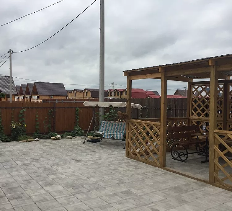 . Дом под ключ Курортная 137. Голубицкая