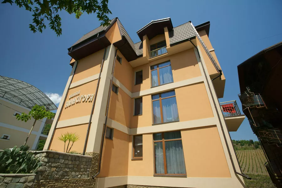 . Вилла «Аннигора». Курорты Алушты