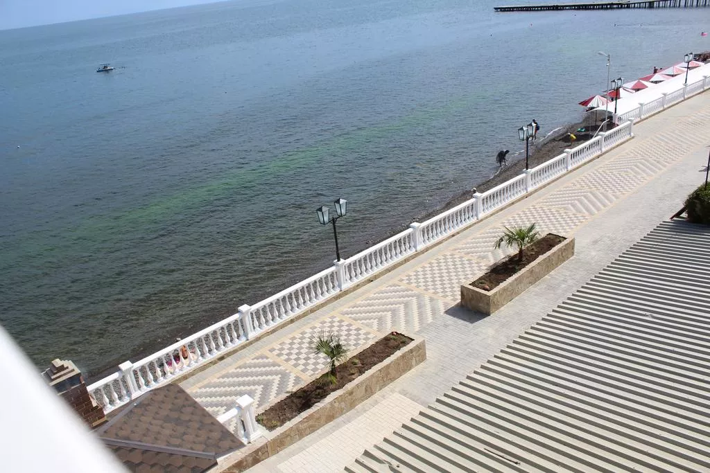 . Частная гостиница «Слонотель». Малореченское