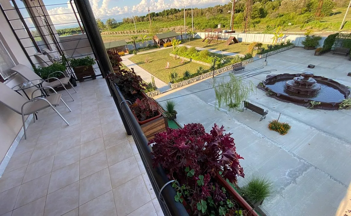 4-х местный номер с балконом Завтрак включен. База отдыха "Скурча". Сухум