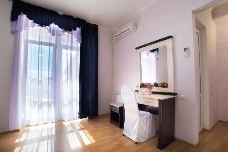 Стандарт 3-х местный. Гостевой комплекс "Екатерина". Витязево