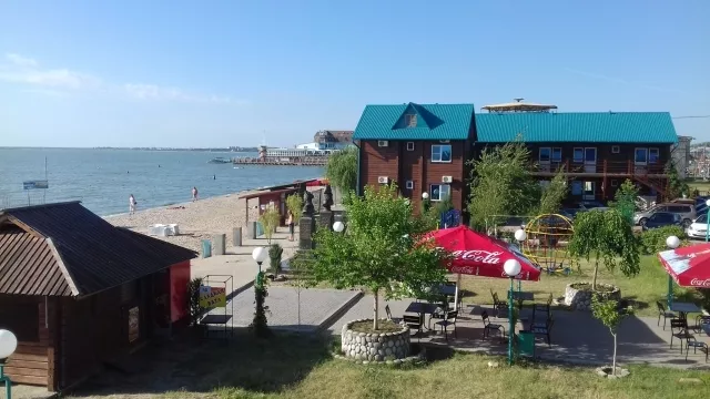 . Гостиница комплекс "Новинка". Ейск