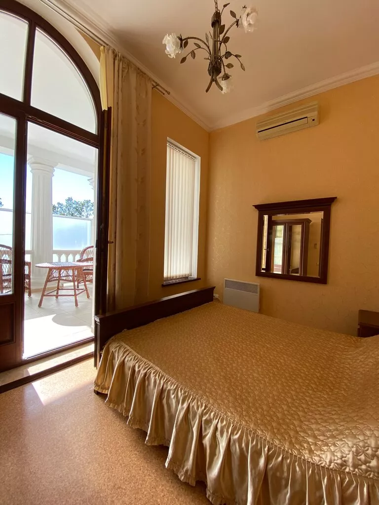 . Вилла "Ренессанс". Кореиз