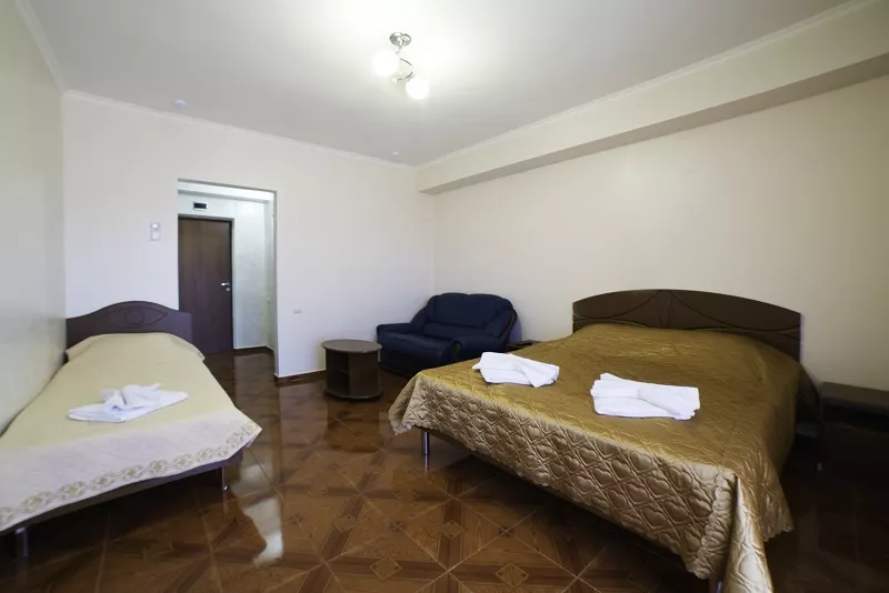 Стандарт 4-х местный. Гостевой комплекс "Екатерина". Витязево