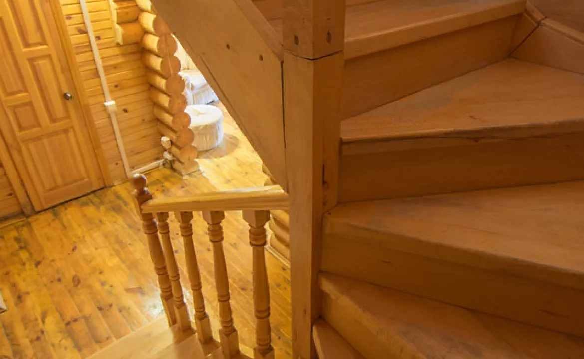 Сруб. Гостиница "Караголь". Коктебель