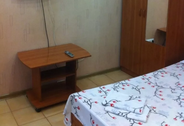 Отдельно стоящий номер-студия со всеми удобствами и отдельным входом. Гостевой дом "АТикА". Адлер