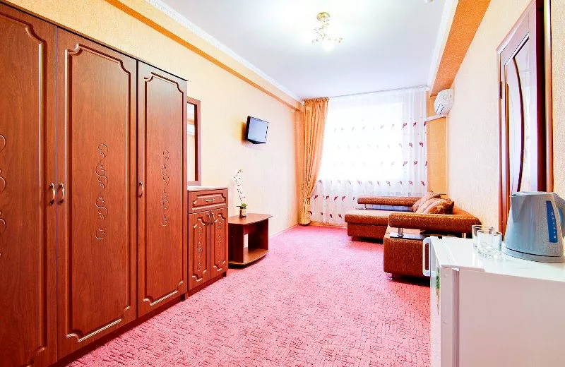 НОМЕР 2-Х КОМНАТНЫЙ 6-И МЕСТНЫЙ. Отель "Марсель". Витязево НОМЕР 2-Х КОМНАТНЫЙ 6-И МЕСТНЫЙ. Отель "Марсель". Витязево