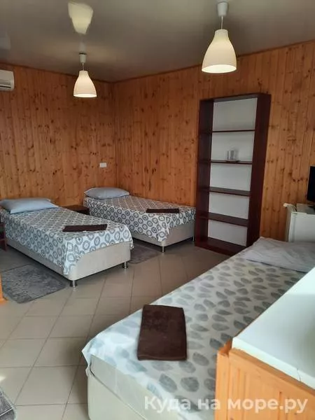 4-х местный номер. Гостиница «Фортуна». Голубицкая 4-х местный номер. Гостиница «Фортуна». Голубицкая