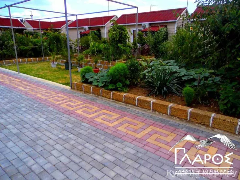 . Бунгало парк «ΓΛΑΡΟΣ». Береговое