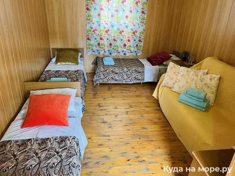 Пятиместная комната. Гостевой дом "Selena". Анапа Пятиместная комната. Гостевой дом "Selena". Анапа