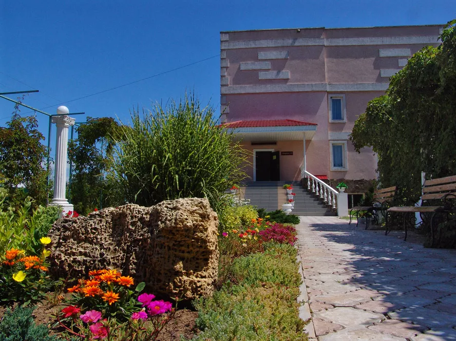 . Отель "У моря". Витино