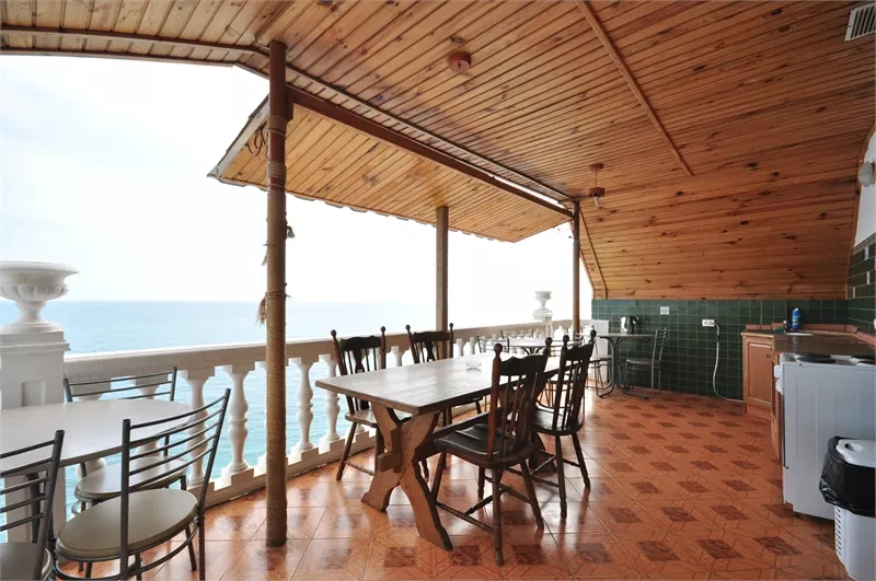 1-комнатный мансардный. Мини-отель "Домик со слоном". Рыбачье 1-комнатный мансардный. Мини-отель "Домик со слоном". Рыбачье