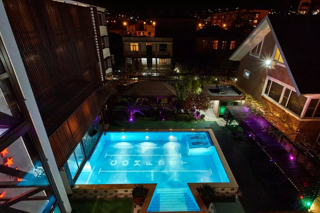 . Отель "КОМФОРТ". Сухум