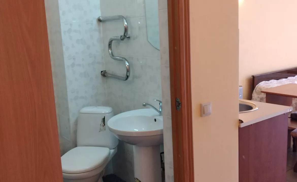 4 МЕСТНЫЙ 1 КОМНАТНЫЙ С КУХНЕЙ. Частный сектор Отдых у Ильича.. Лоо