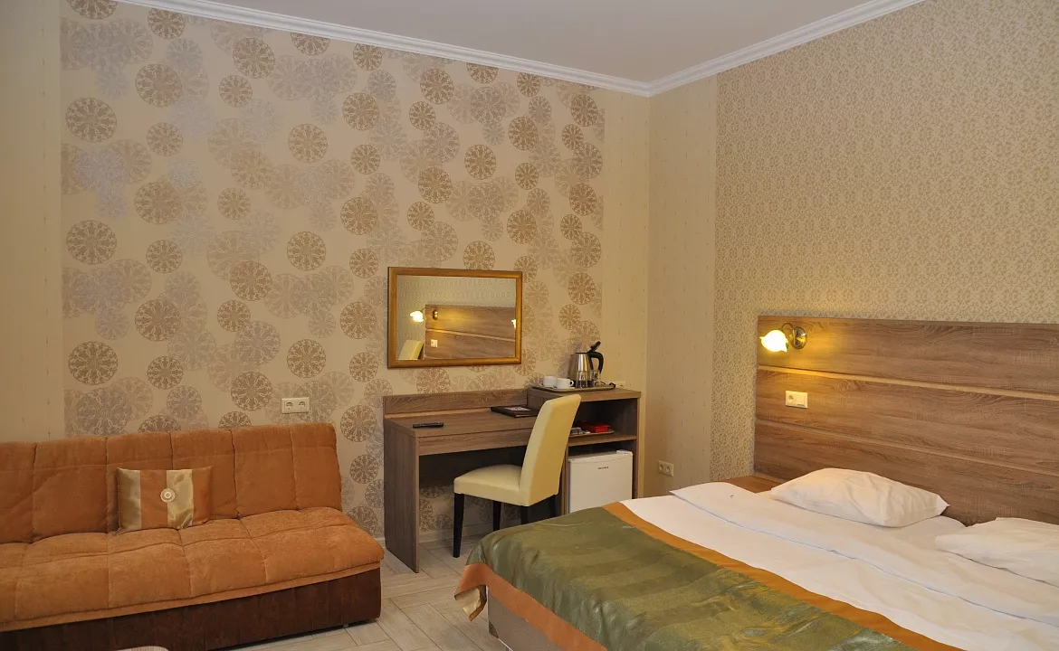 Comfort 1 эт.. Гостевой Дом «ТАВР». Ялта