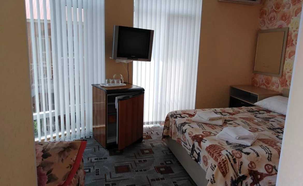 1-на комнатный люкс (на 3-4 чел.). Гостевой дом «Симона-Гранд». Анапа 1-на комнатный люкс (на 3-4 чел.). Гостевой дом «Симона-Гранд». Анапа