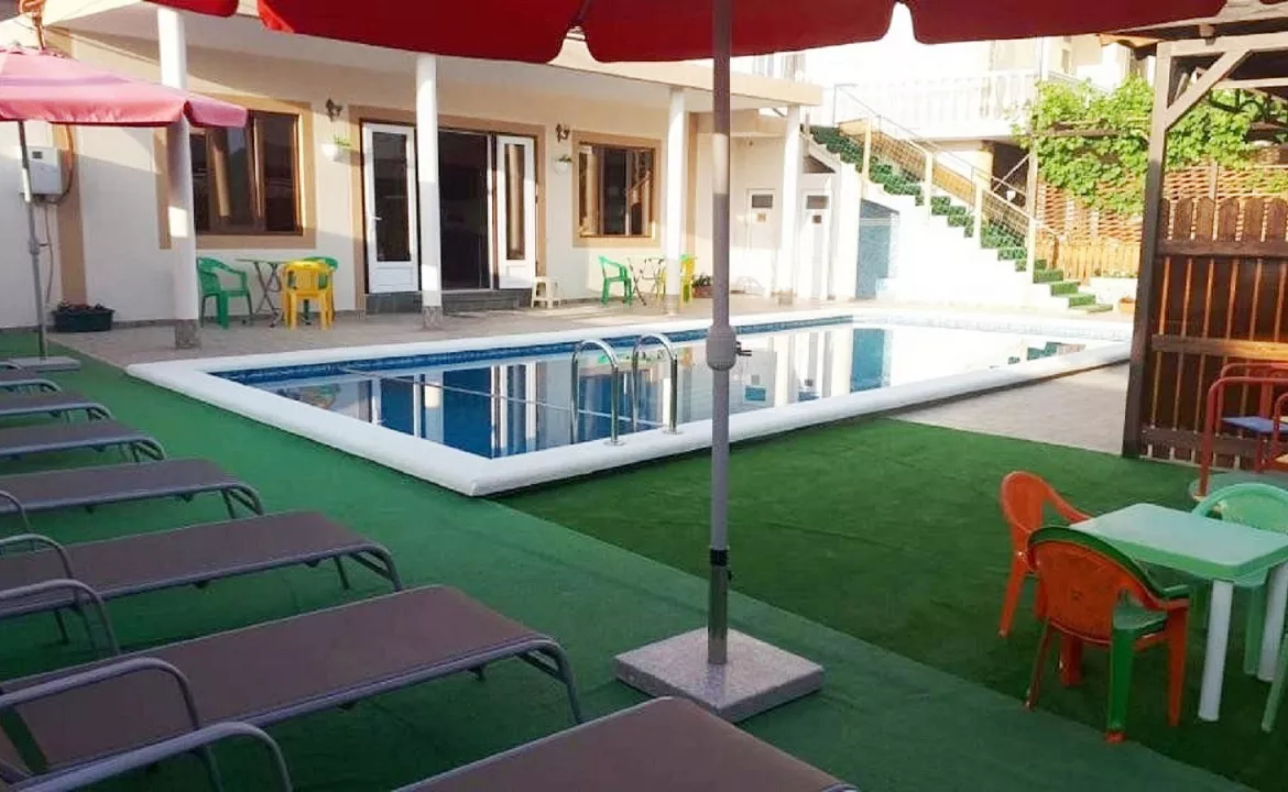 Двух местный номер категории комфорт. Гостевой дом Aleksa. Кабардинка