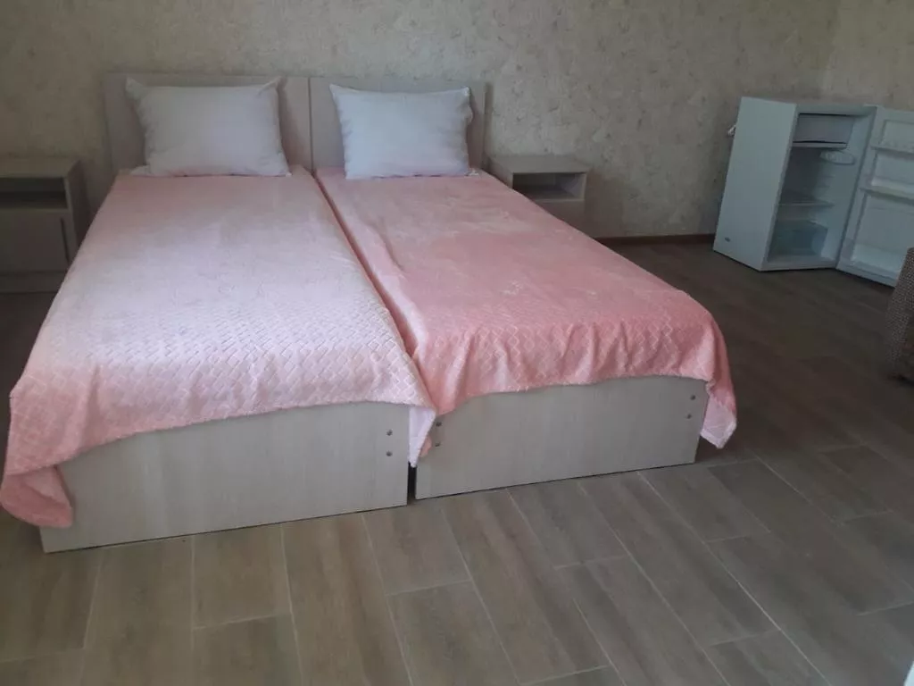 . Гостевой дом "Крымский путь". Голубицкая