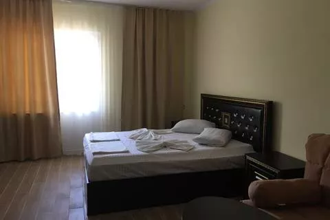 Комфортный номер с кроватью king-size. Гостевой дом "ЛиДиАнна". Вардане