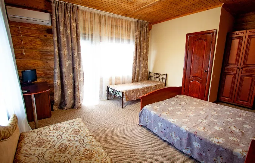 . Гостевой дом ШарЛООтка. Лоо