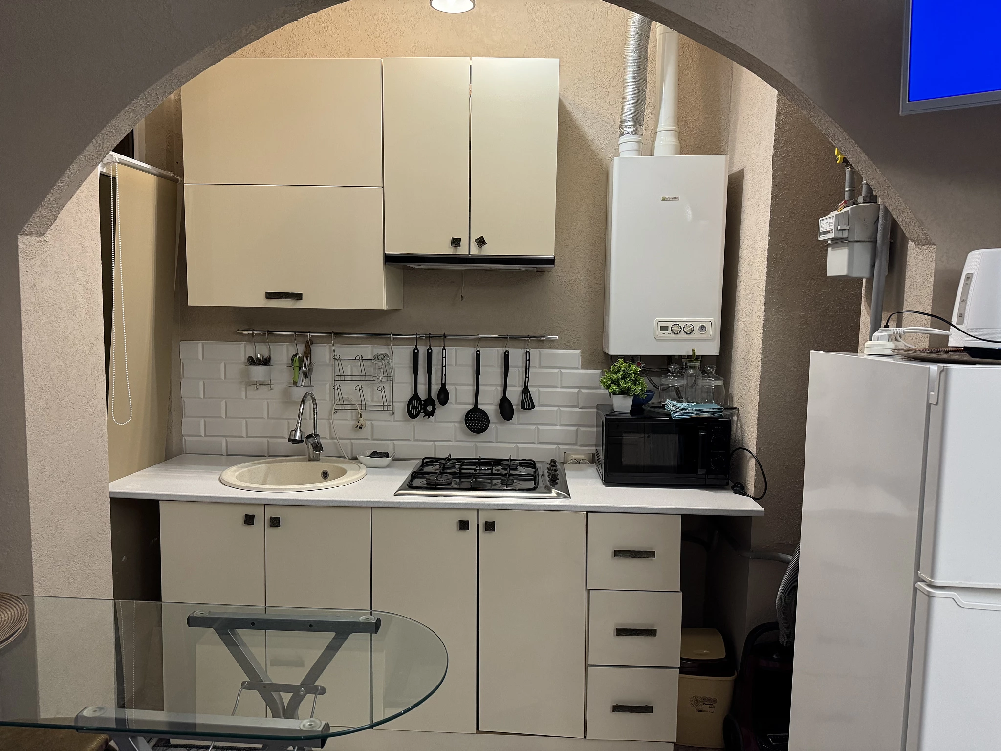 . Квартира в многоквартирном доме "Студия". Адлер . Квартира в многоквартирном доме "Студия". Адлер