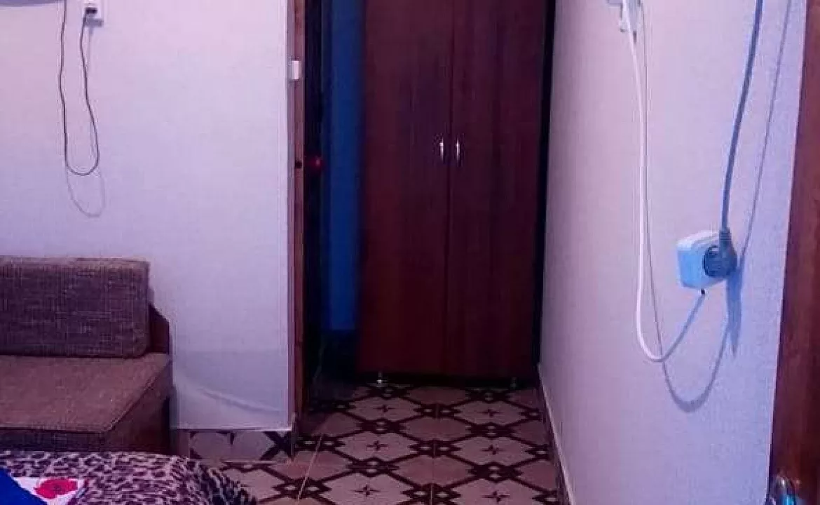 Семейный с двумя спальнями, с кухней и маленьким двориком. . Гостевой дом Siberia. Гагра