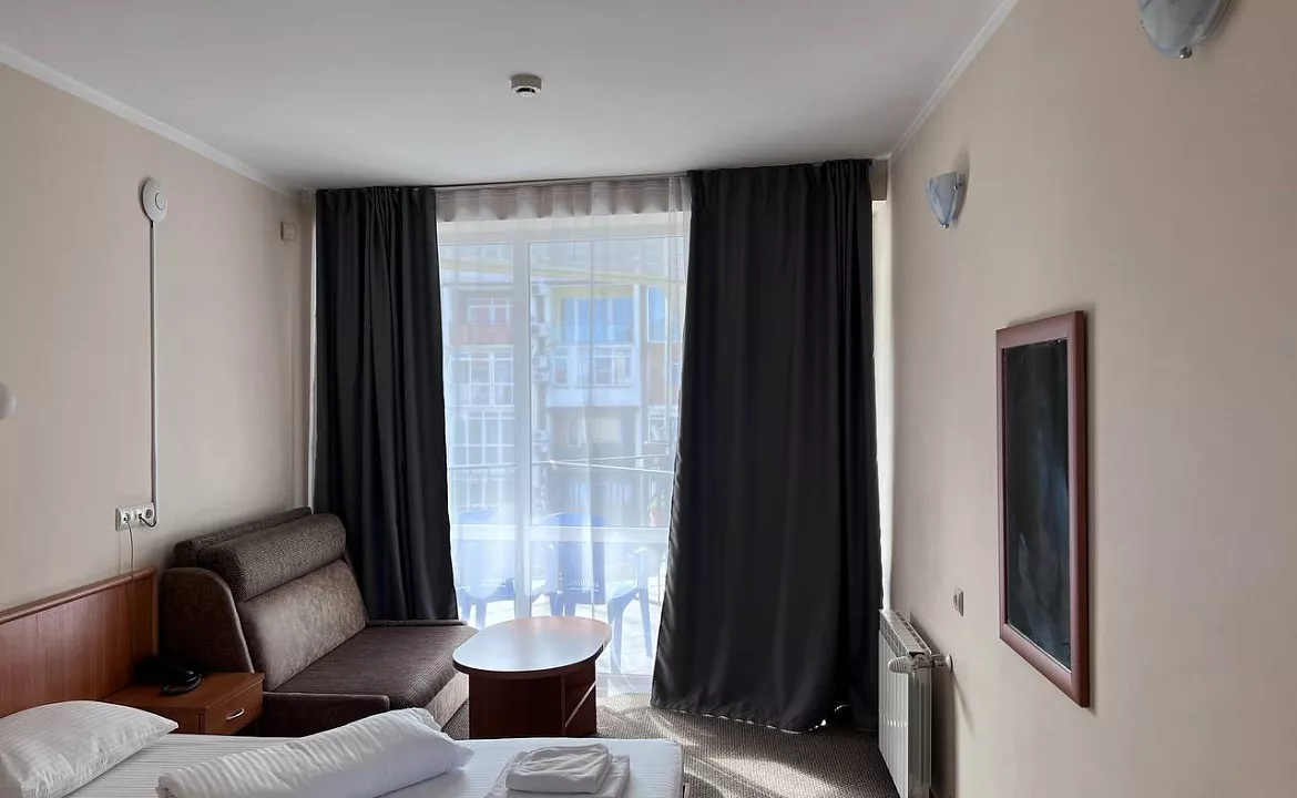 Двухместный номер «комфорт» с двумя раздельными кроватями. Отель "Галотель". Адлер