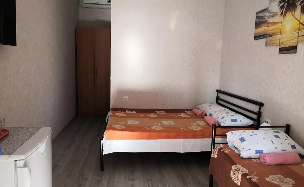 Комната с лоджией. Гостевой дом "Натали" - Геленджик. Геленджик