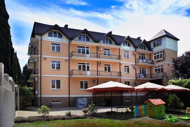 . Отель "Кипарис". Пицунда