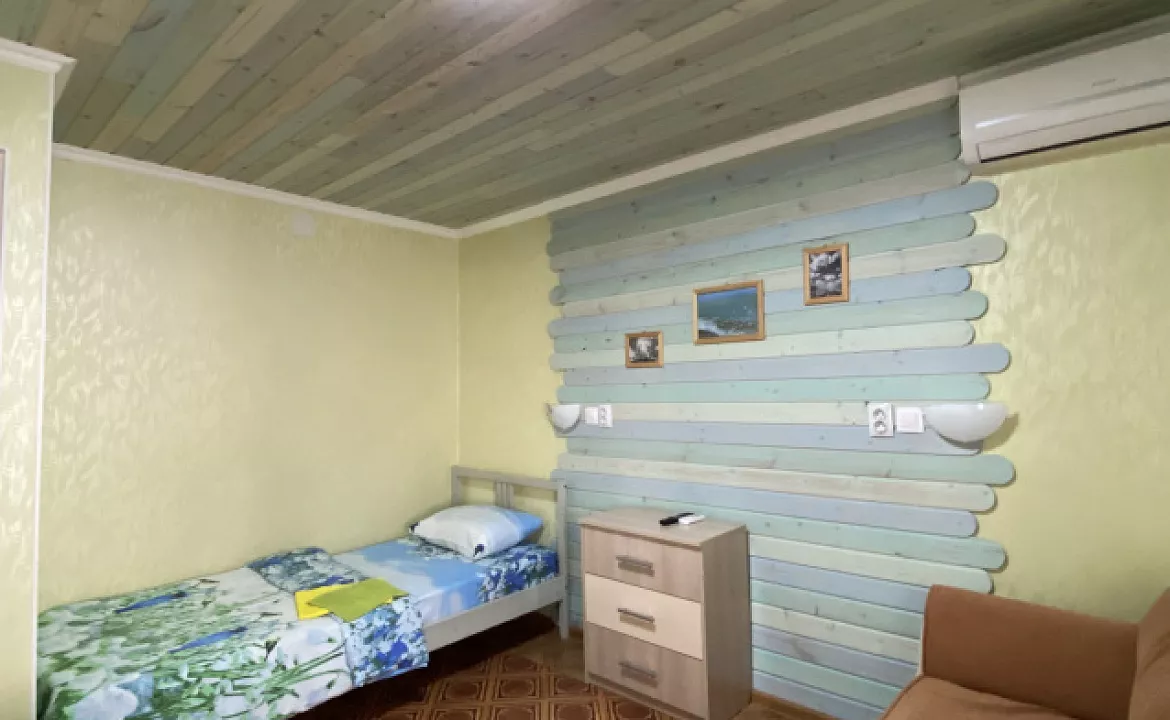 Семейный с балконом. Гостевой дом "Инжир". Новомихайловский Семейный с балконом. Гостевой дом "Инжир". Новомихайловский