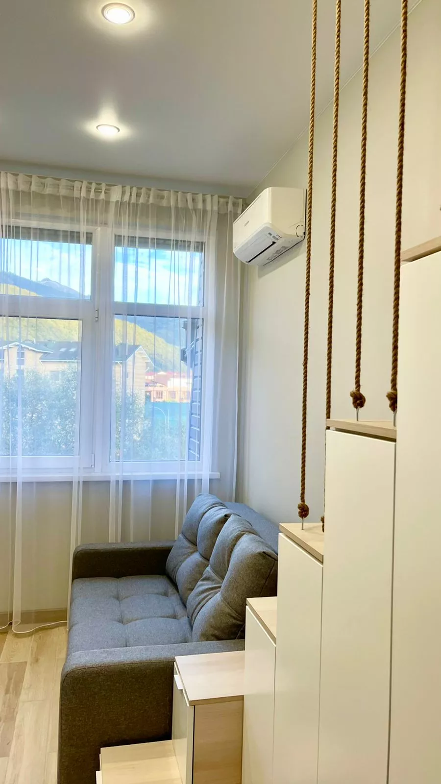 . Квартира в многоквартирном доме Двухуровневая студия. Красная Поляна